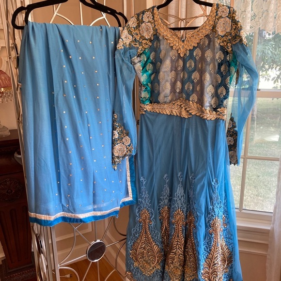 Indian Designer Light Blue Velvet Ombre & Net Anarkali - Picture 5 of 5